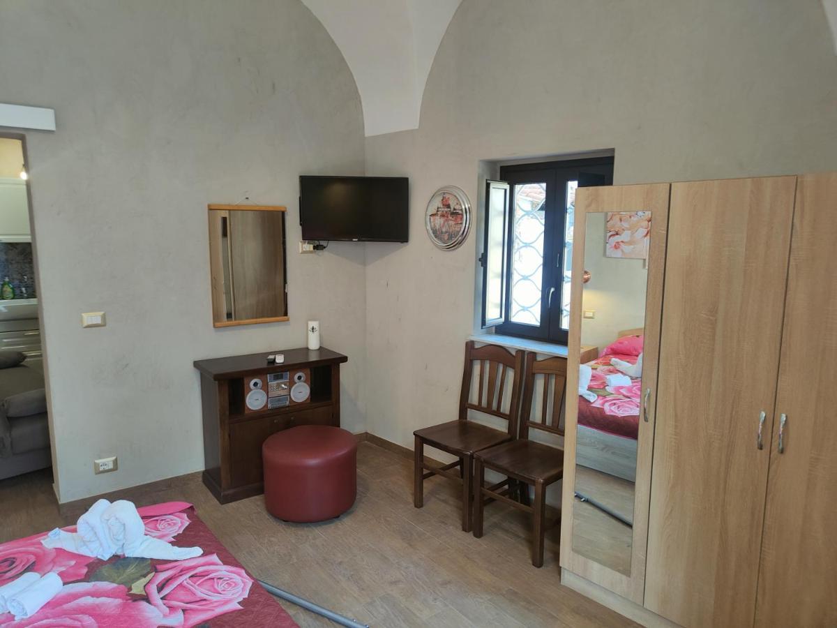 Pantaleone Holiday House Apartman Catania Kültér fotó